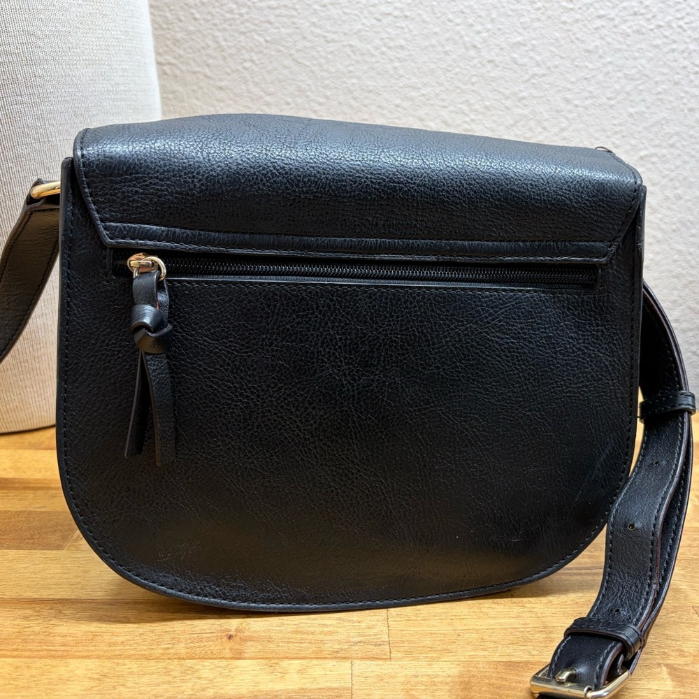Lo & Sons The Claremont Black Leather Crossbody Camera Bag Gold Turn-Lock - Picture 4 of 9